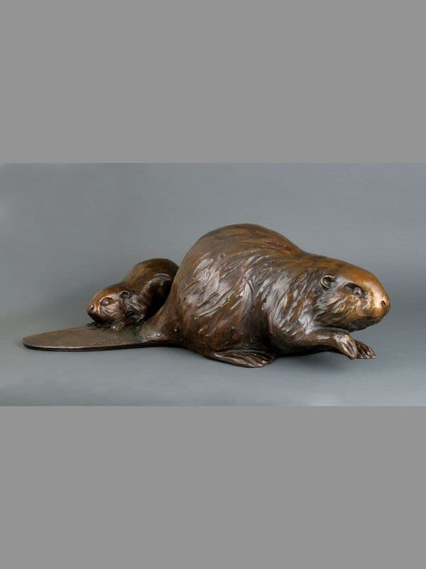 Bronze sculpture: Beaver & Pup