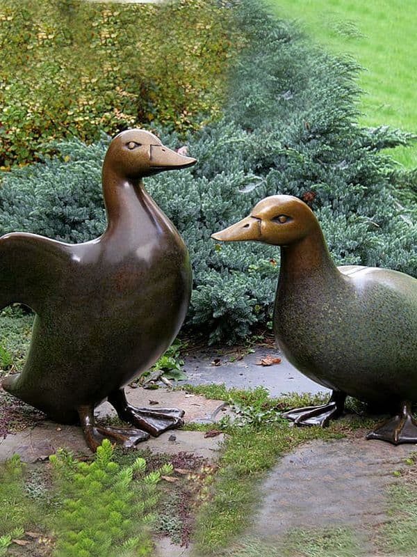 Bronze sculpture: Ducks by Georgia Gerber